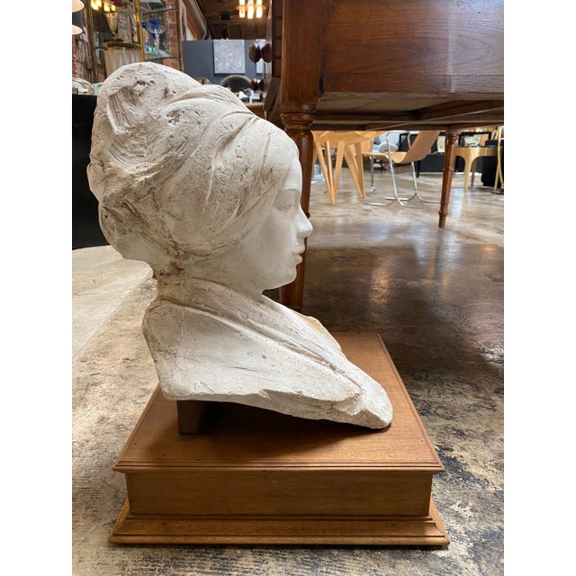 1970s Italian Plaster Bust Sculpture of a Woman For Sale In Los Angeles - Image 6 of 9