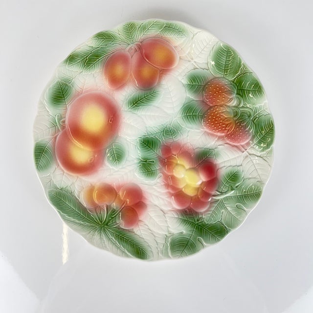 Fruit-glazed earthenware dish, KG Lunéville, 1960/70 Dimensions: Diameter: 26 cm Height: 2 cm Very good overall condition,...