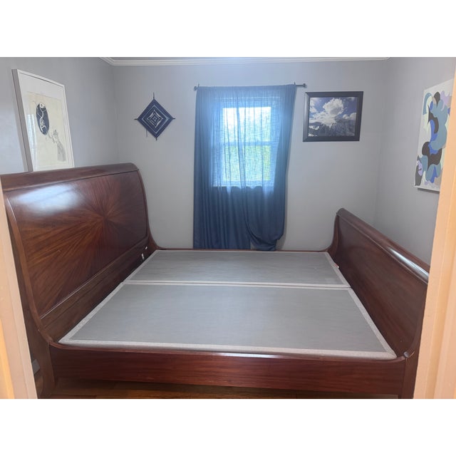 King Bernhardt Wood Sleigh Bed Frame – Sunburst Veneer For Sale In Nashville - Image 6 of 8