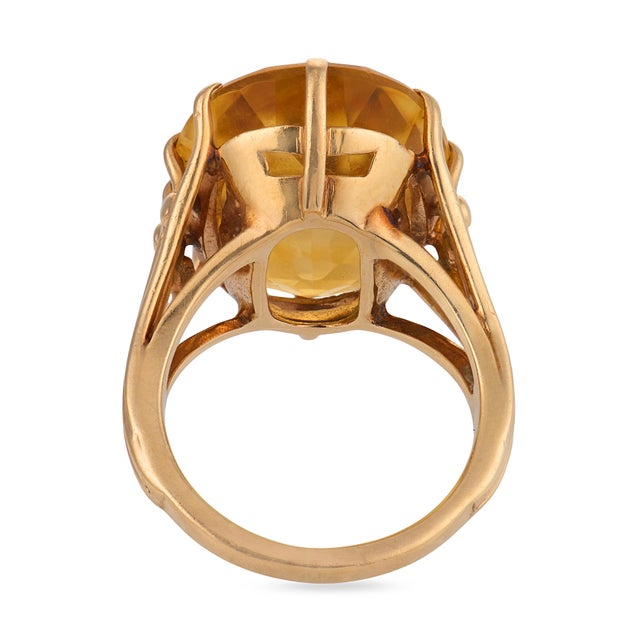 Vintage 14.00 Carat Citrine 14k Yellow Gold Cocktail Ring, Size 5.75 For Sale In Los Angeles - Image 6 of 6