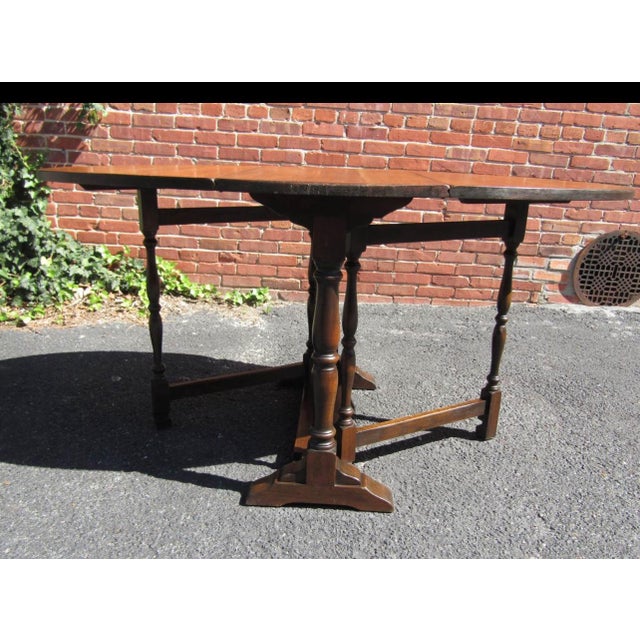 English 1930 English Oak Drop Leaf Table For Sale - Image 3 of 4