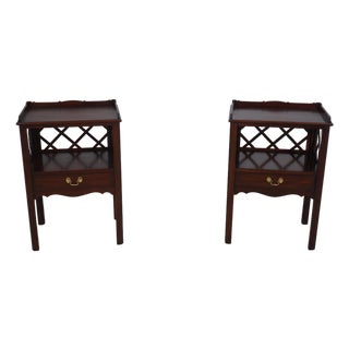 Pair of Henkel Harris Mahogany 1 Drawer Nightstands For Sale