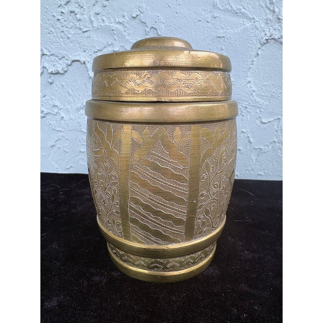 Vintage Hand-Etched Asian Brass Covered Jars – Set of 2 Decorative Canisters For Sale In Orlando - Image 6 of 12