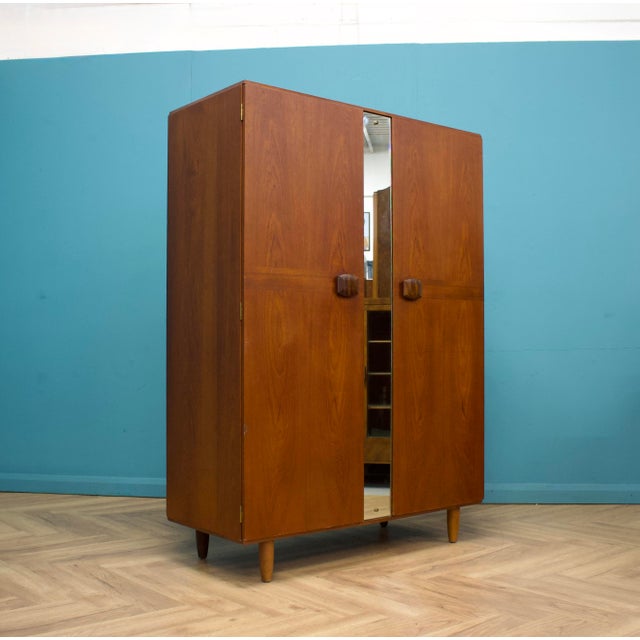 Brown Mid-Century Modern Teak Wardrobe from Stonehill, 1960s For Sale - Image 8 of 8