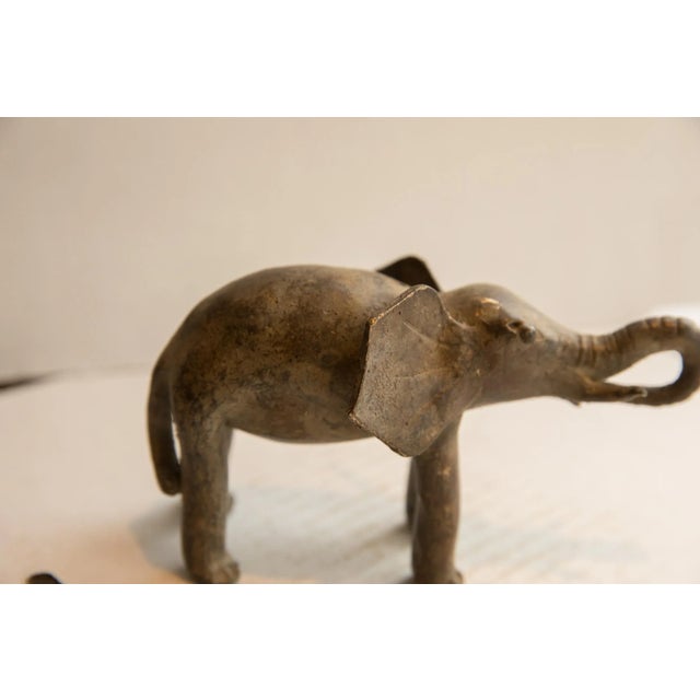 Vintage African Elephant Eating Sculpture For Sale In New York - Image 6 of 8