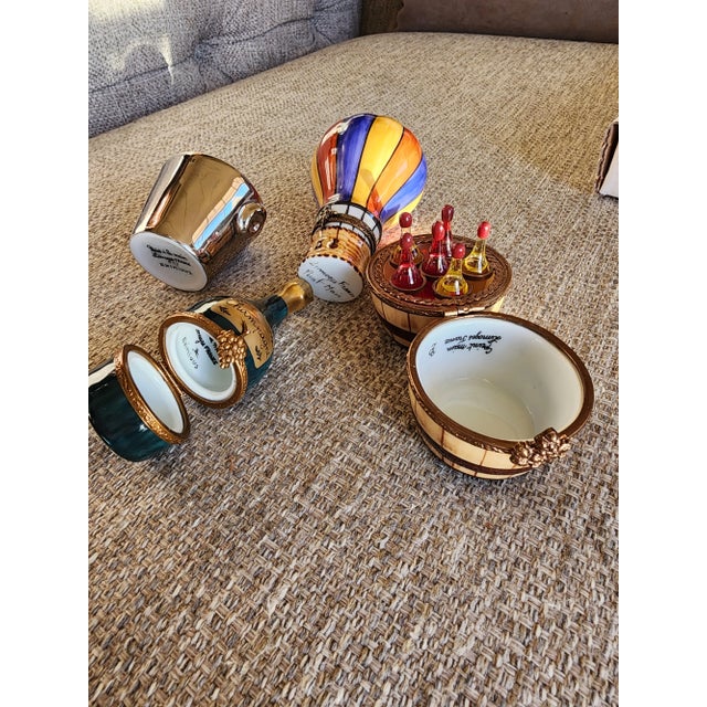 Limoges Porcelain Boxes Set of Three For Sale In San Antonio - Image 6 of 9