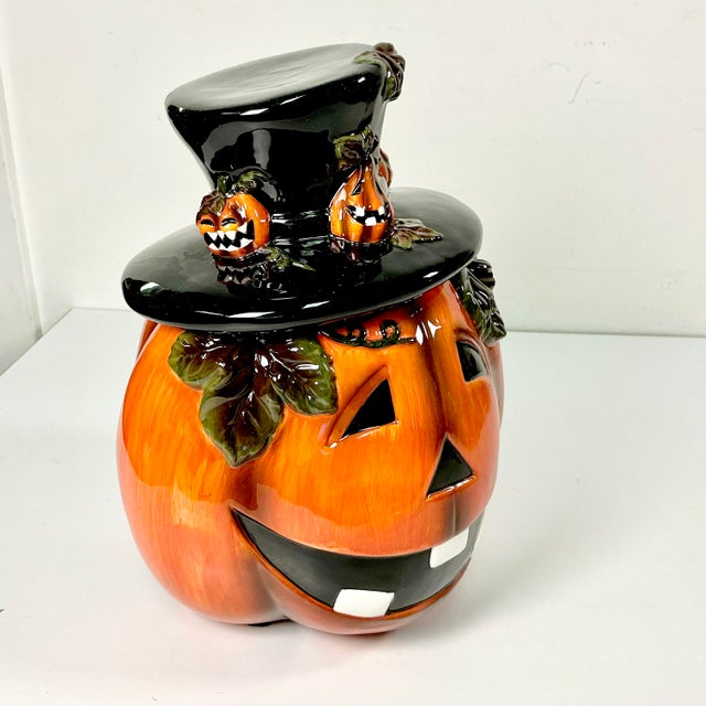 1990s Vintage Americana Boho Chic Halloween Jack-O-Lantern Ceramic Cookie Jar For Sale - Image 4 of 13
