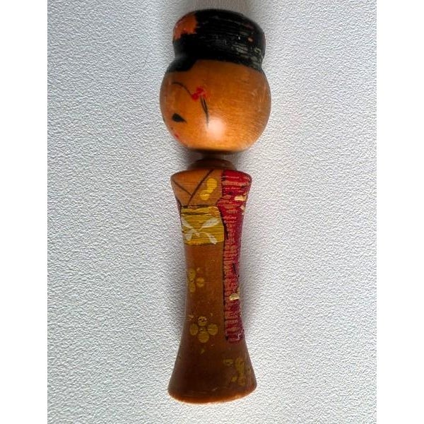 1950s Vintage 1960s Japanese Miniature Kokeshi Dolls - Articulated Wooden Trio For Sale - Image 5 of 18