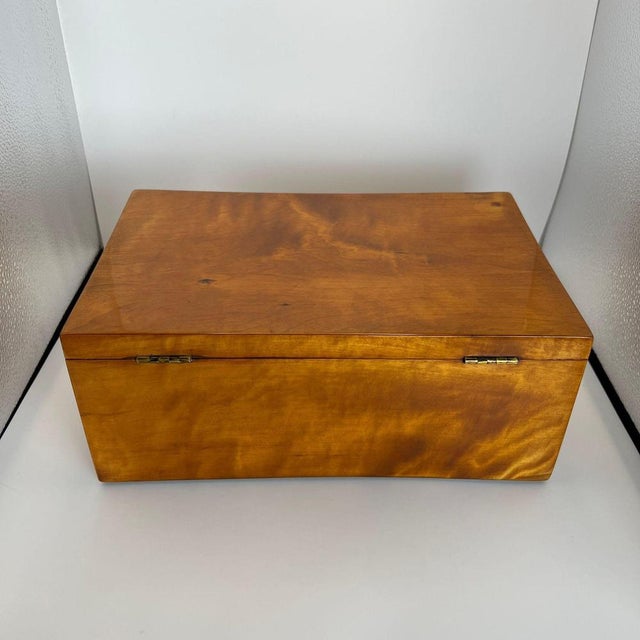 Wood Late Biedermeier Box in Solid Birch, Northern Germany, 1840 For Sale - Image 7 of 18