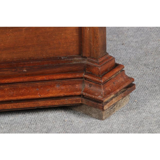 Antique Baroque Chest in Walnut, 1750 For Sale - Image 12 of 18