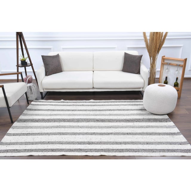 Boho Chic Vintage Turkish Oushak Handmade Wool Cotton White Kilim Area Rug For Sale - Image 3 of 11