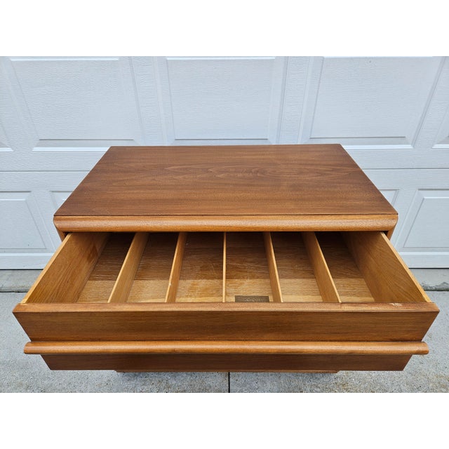 Robsjohn-Gibbings Widdicomb Walnut Three Drawer Chest Dresser For Sale - Image 6 of 12