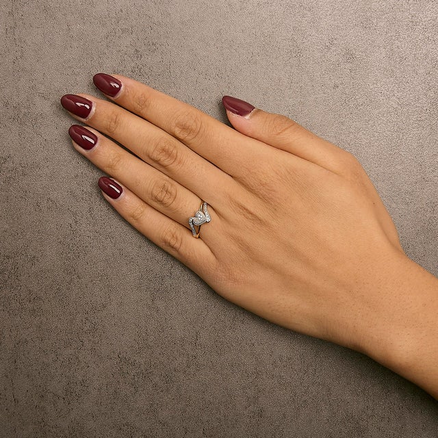 Early 21st Century 10K Yellow Gold Diamond Accent Filigree Heart Promise Ring (I-J Color, I3 Clarity) - Size 8.5 For Sale - Image 5 of 6