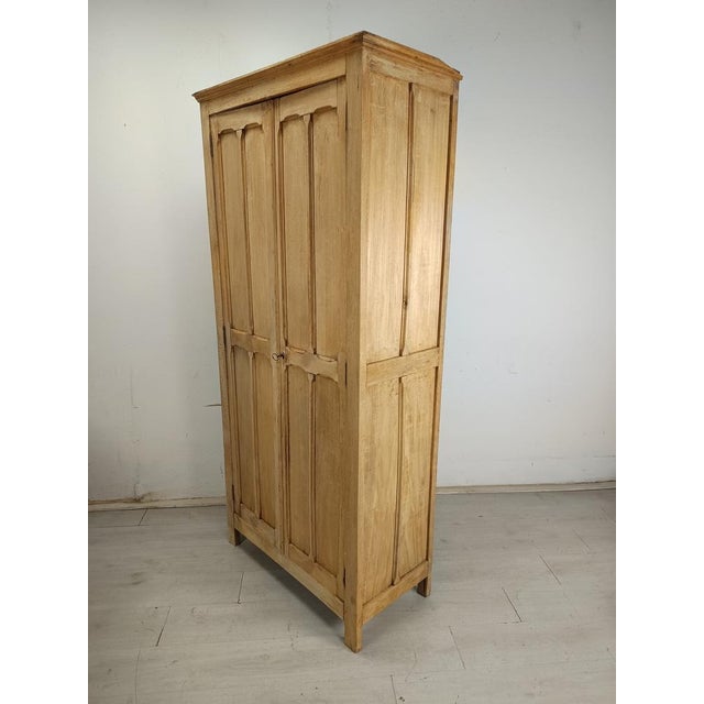 Dimensions excluding cornice: width 90cm, depth 43.5cm