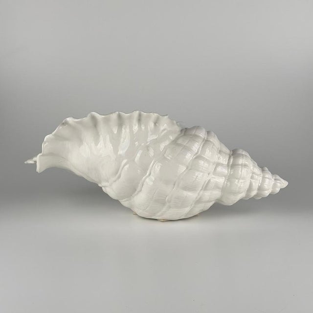 1970s Large White Ceramic Shell Centerpiece by Alberto Smania for Studio Smania, Italy, 1970s For Sale - Image 5 of 12