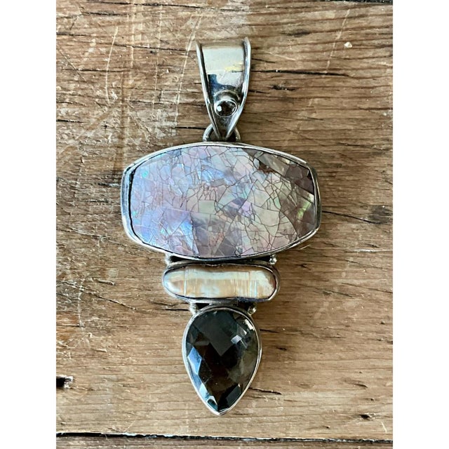 Mid 20th Century Vintage Boho Smokey Quartz & Mother of Pearl Pendant For Sale - Image 5 of 12