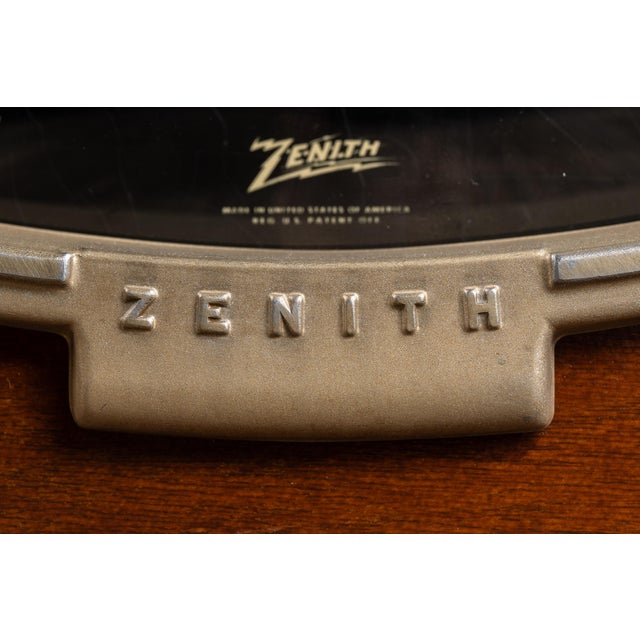 Vintage Model 6s632 Radio by Zenith For Sale - Image 9 of 11