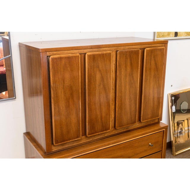 Mid 20th Century Vintage Kent Coffey Insignia Highboy Walnut Wood Mid Century Dresser Cabinet For Sale - Image 5 of 11