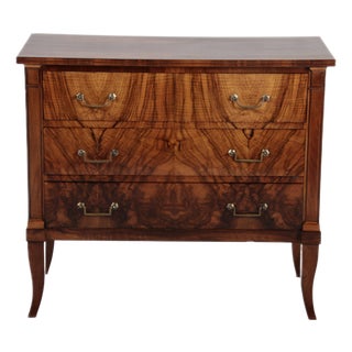 Small Antique Biedermeier Chest of Drawers in Walnut, 1810 For Sale
