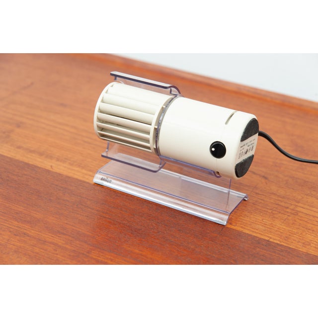 Modern Vintage HL 70 Table Fan from Braun, 1970s For Sale - Image 3 of 8