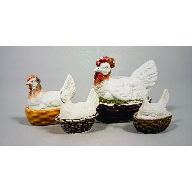 Series of Easter chickens. These two-part chickens come in medium and small sizes. There are two small chickens, one...