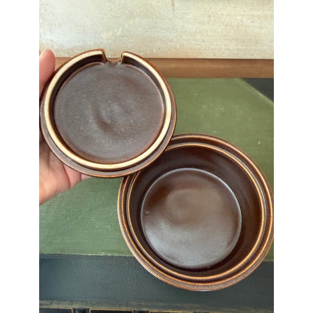 1970s Vintage Wedgwood Stoneware Sugar Bowl With Lid – Sterling Pattern, 1970s For Sale - Image 5 of 8