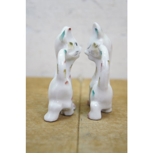 Mid Century Japan Porcelain Long Neck Cat Figurines Calico Splatter Pair 1950s For Sale - Image 4 of 11