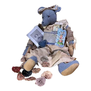 Artistic Vintage American Bear.