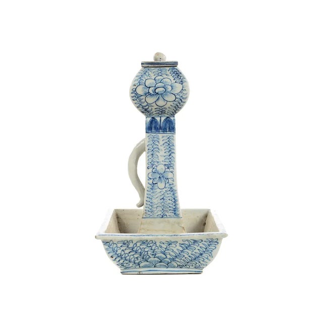 Ceramic 19th Century Chinese Blue & White Square Porcelain Tea Pots - A Pair For Sale - Image 7 of 9