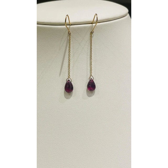 Art Deco 18k Yellow Gold Dangling Chain With Garnet Droplet Earrings, a Pair For Sale - Image 3 of 9