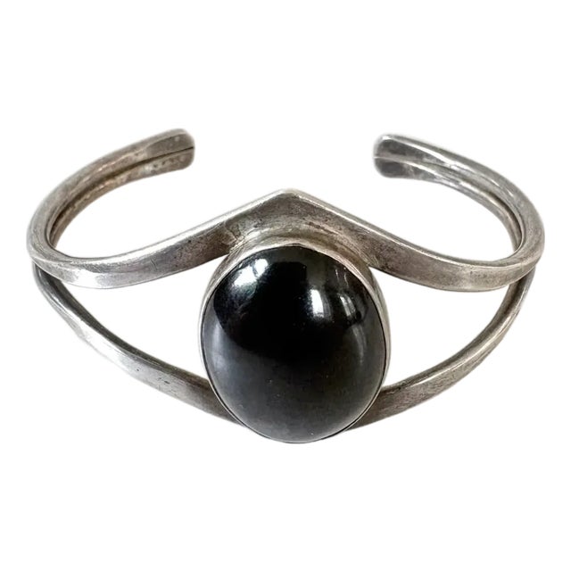 1970s Sterling Silver and Onyx Cuff Bracelet For Sale