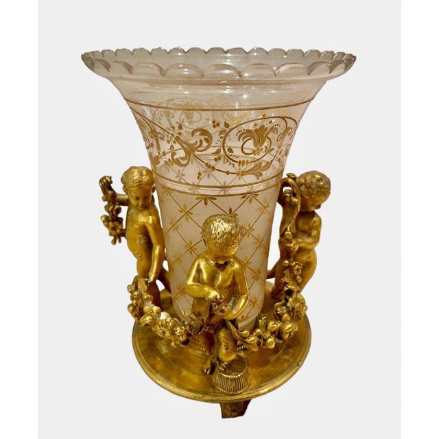 Crystal Cornet Vase with Putti from Maison Tahan For Sale - Image 13 of 13