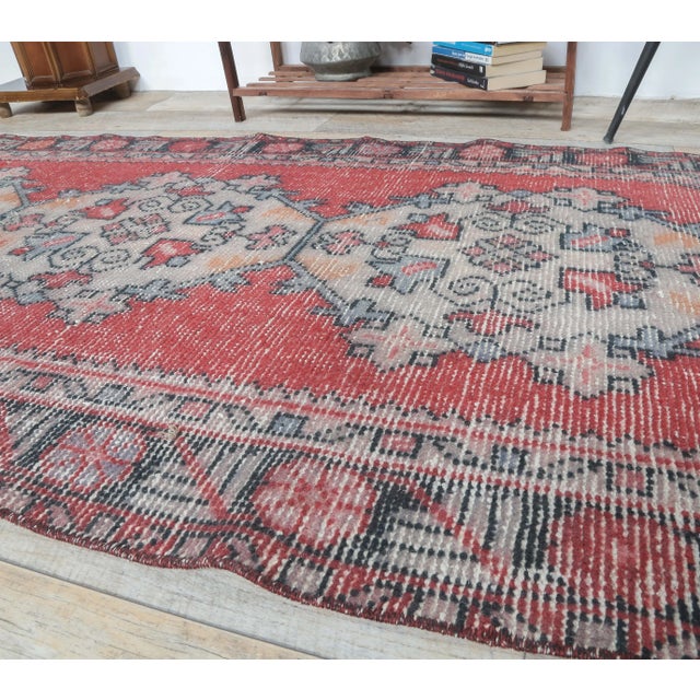 3'x9'5 Vintage Turkish Hand-Knotted Oriental Runner For Sale - Image 4 of 8