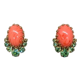 Vintage 1950s Signed Hattie Carnegie Cabochon Faux-Coral & Faux-Peridot Clip Earrings-2 Pieces For Sale