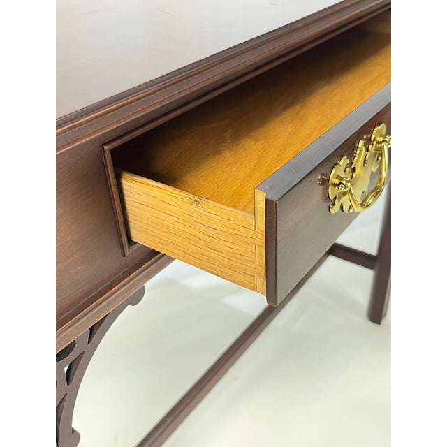 1990s Councill Craftsmen Chippendale Mahogany Single-Drawer Console Table For Sale - Image 5 of 17