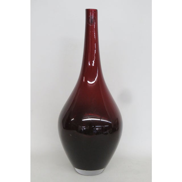 Ruby Red Teardrop Art Glass Vase Hand Blown Mid Century Modern Style 5083b For Sale - Image 12 of 13
