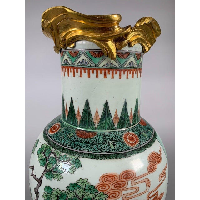 White Kangxi period (1662-1722) Famille Verte vase For Sale - Image 8 of 12