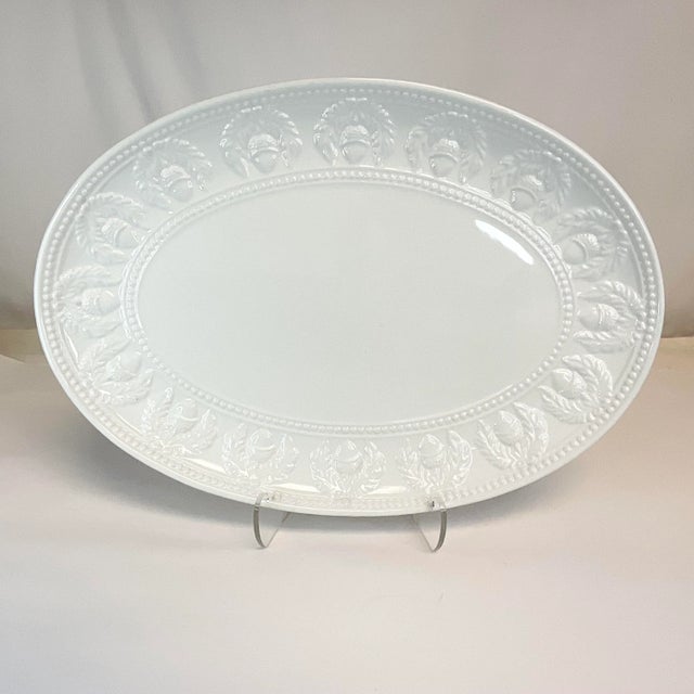 Hollywood Regency Vintage Italian Arts & Crafts Acorn & Laurel Wreath Platter, William Sonoma - Thanksgiving For Sale - Image 3 of 11