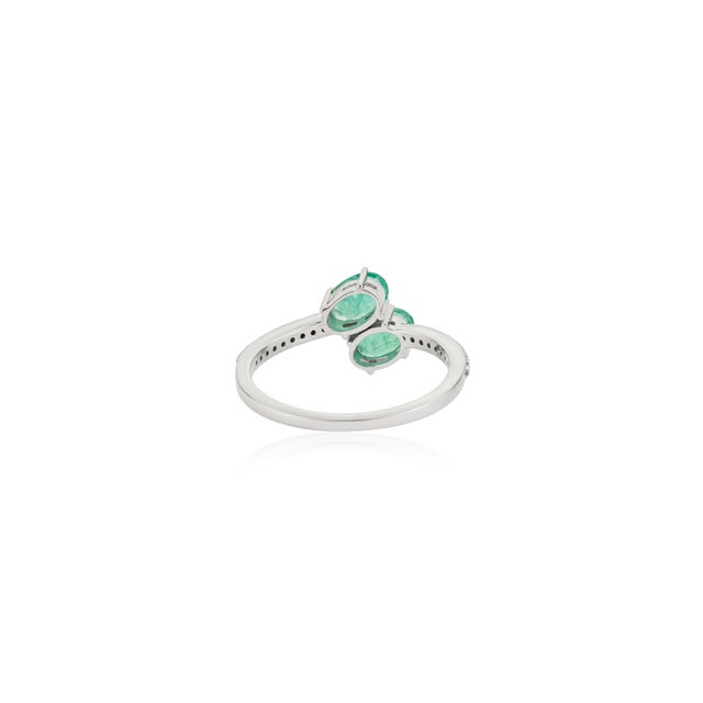 Toi Et Moi 1ct Oval Emerald & Diamond Bypass Ring in 14k White Gold Size 7 For Sale - Image 10 of 16