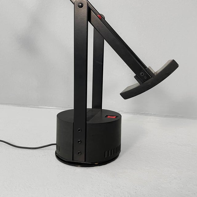 Italian Modern Black Tizio Table Lamps by Richard Sapper for Artemide, 1980s, Set of 2 For Sale - Image 12 of 15
