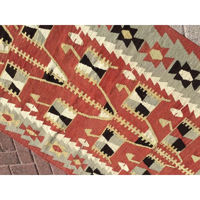 Gray 1960s Vintage Turkish Kilim Rug - 42" X 79" For Sale - Image 8 of 10