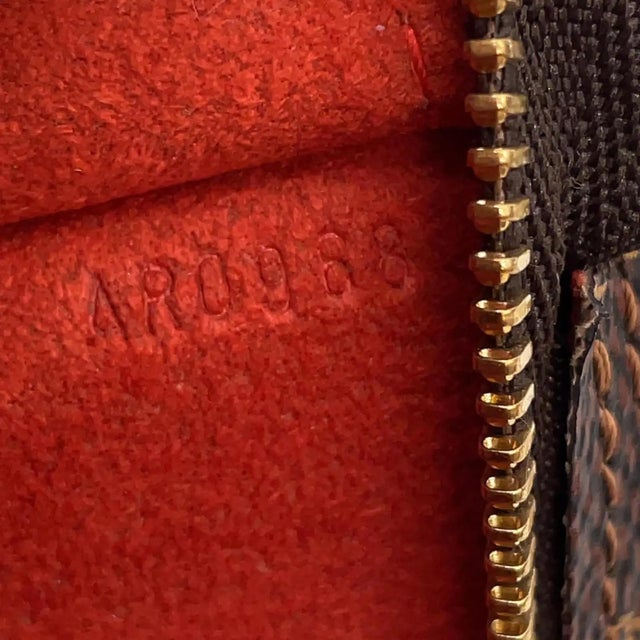 A Vintage 1998 Full Set Louis Vuitton Brown Damier Bucket Companion Pouch For Sale - Image 15 of 16