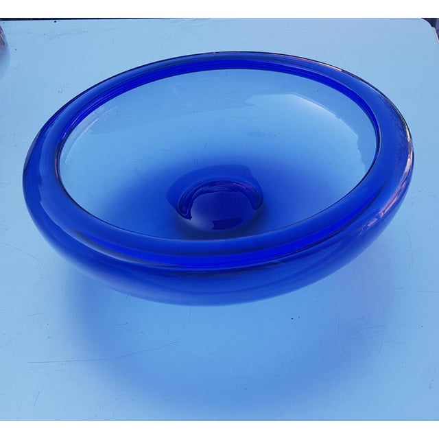 Royal Copenhagen Large Mid-Century Royalblau Holmegaard Provence Bowl by Per Lütken for Royal Copenhagen For Sale - Image 4 of 7