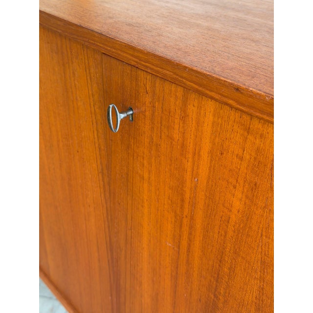 Mid-Century Modern Swedish Teak Wall Unit in Style of Gillis Lundgren Mid Century Modern Bookcase Cabinet 1960s For Sale - Image 3 of 10