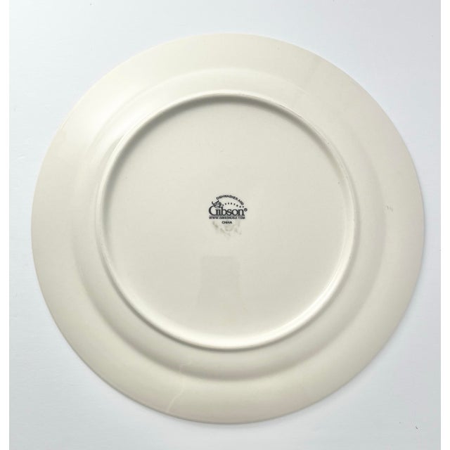Ceramic Contemporary Gibson “Yuletide” Ceramic Dinnerware Set, Service for 4 - 20-Piece For Sale - Image 7 of 8