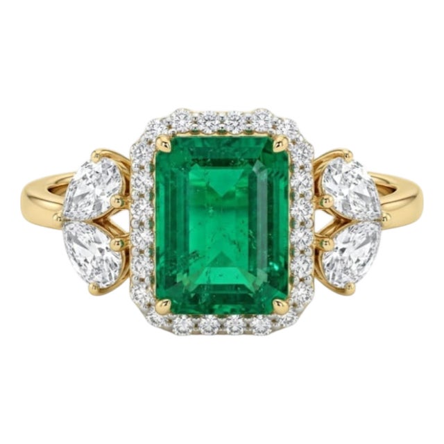 Natural Emerald 2.06cts & Diamond 1.02cts Ring in 18k Gold, Size 3 For Sale