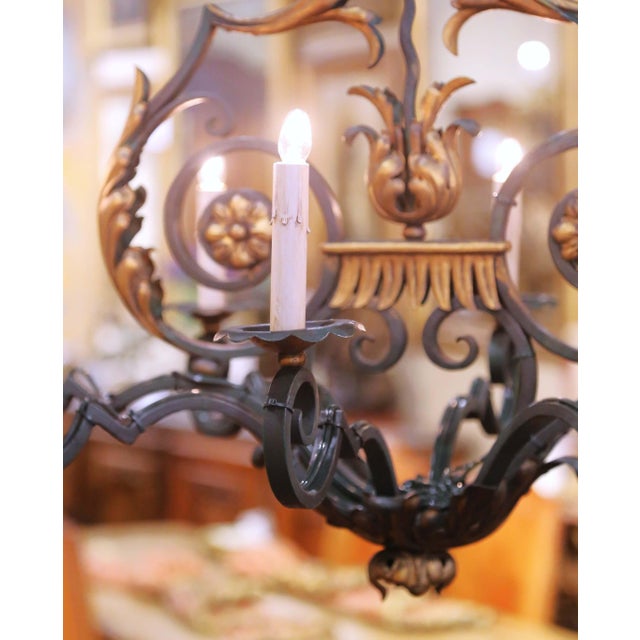 Early 20th Century French Louis XV Verdigris and Gilt Iron 8-Light Chandelier For Sale - Image 10 of 11