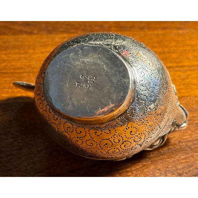Vintage 900 Silver Cambodian Puffer Fish Repousse Lidded Trinket Box For Sale In Providence - Image 6 of 7