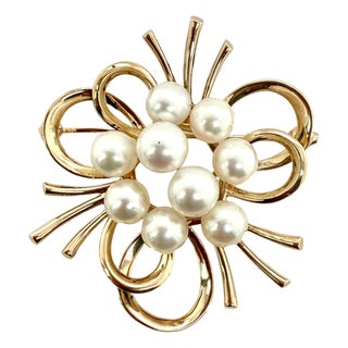 14k Gold Mikimoto Akoya Pearl Brooch Circa 1960 For Sale