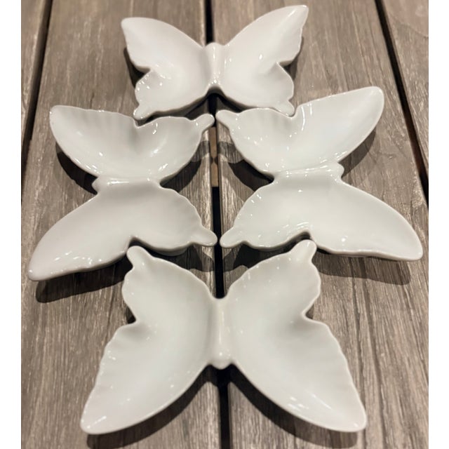 Late 20th Century Porcelain Butterfly Catchall Vide-Poche Jewelry Dish-Set of 4 For Sale - Image 5 of 7